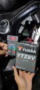 Yamaha Xmax - Yuasa YTZ8V